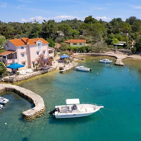 Apartment Front In Punta Kriza